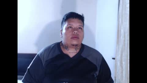 Snapshot of yulandval chatting on November 16, 4:29 am yul and val couple online show from November 16, 4:29 am