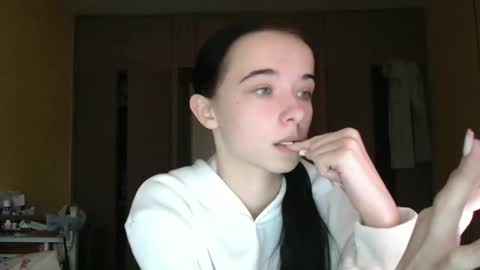 Yuliia online show from October 20, 9:32 am