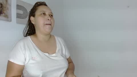 Yuli and SaraIndependent model online show from January 27, 1:37 am