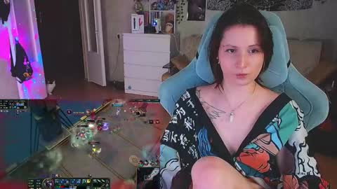 Kris online show from December 6, 9:35 pm