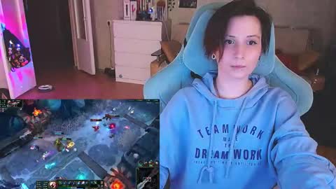 Kris online show from March 3, 6:44 pm