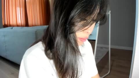 Yumi online show from December 26, 6:52 am