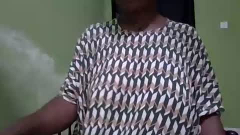 Snapshot of yummychocolate_2 chatting on September 12, 4:18 pm YUMMY online show from September 12, 4:18 pm