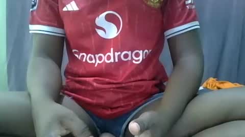 Snapshot of yummychocolate_2 chatting on December 15, 6:50 am YUMMY online show from December 15, 6:50 am