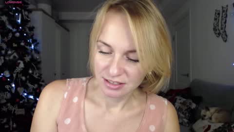 Lillya online show from December 2, 2:19 pm