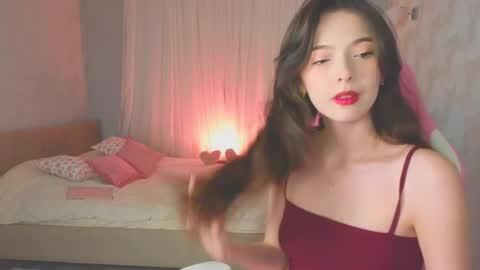 Snapshot of yuna_sunshy chatting on October 22, 12:33 am Yuna online show from October 22, 12:33 am