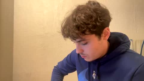 yungstudbev online show from December 7, 12:19 am