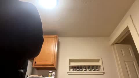 yungstudbev online show from January 28, 3:36 am