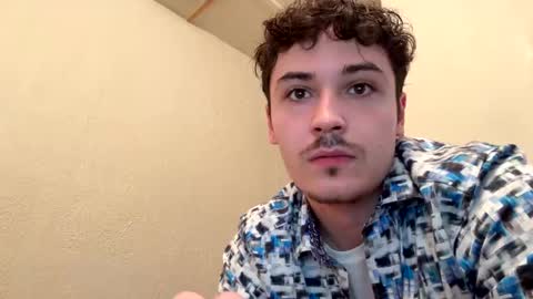 yungstudbev online show from October 7, 5:32 pm