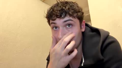 yungstudbev online show from October 12, 1:15 am