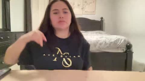 Snapshot of yungtorii chatting on November 20, 2:45 am yungtorii online show from November 20, 2:45 am