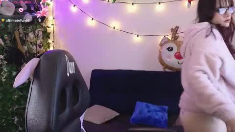 Snapshot of yuny_haruno chatting on December 15, 2:21 pm Haruno online show from December 15, 2:21 pm