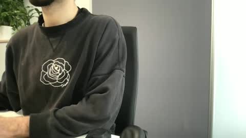 Snapshot of yvesbunnny chatting on November 28, 8:50 am yvesbunnny online show from November 28, 8:50 am