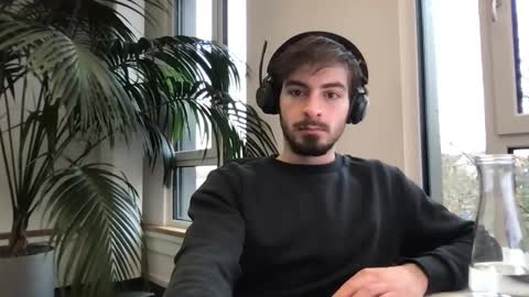 Snapshot of yvesbunnny chatting on December 5, 8:12 am yvesbunnny online show from December 5, 8:12 am