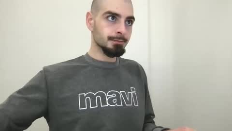 Snapshot of yvesbunnny chatting on December 15, 5:06 pm yvesbunnny online show from December 15, 5:06 pm