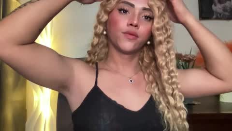 Miss Cali online show from January 21, 11:13 pm