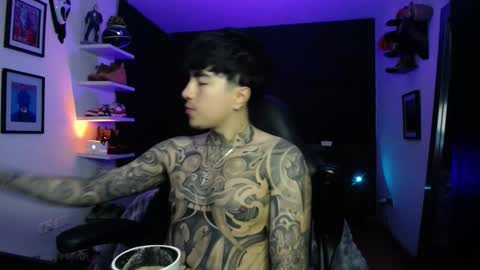 zac_muller1 online show from November 29, 9:34 am