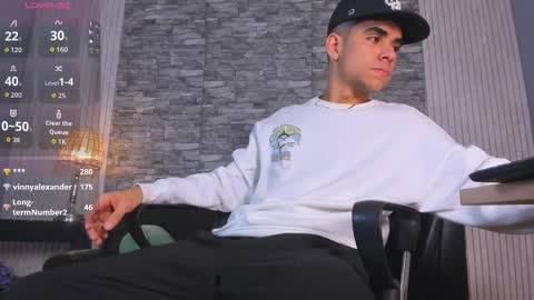 zack_joness10 online show from November 9, 3:49 am