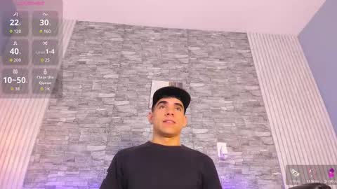 zack_joness10 online show from November 11, 3:06 am