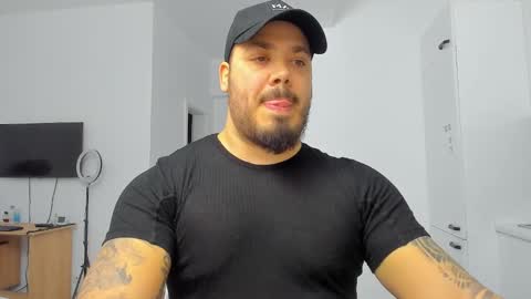 Snapshot of zackconnorsx chatting on March 2, 10:16 pm Zack online show from March 2, 10:16 pm