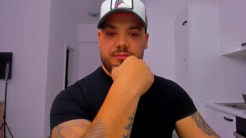 Snapshot of zackconnorsx chatting on October 25, 11:10 pm Zack online show from October 25, 11:10 pm