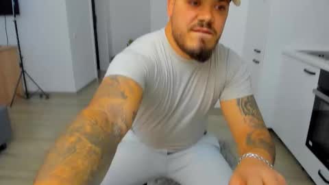 Snapshot of zackconnorsx chatting on November 4, 7:13 pm Zack online show from November 4, 7:13 pm