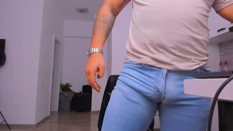 Snapshot of zackconnorsx chatting on November 27, 8:55 pm Zack online show from November 27, 8:55 pm