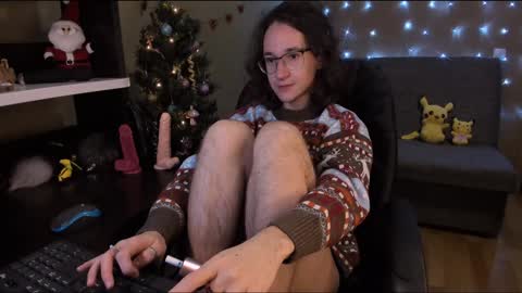 Snapshot of zackstivensen chatting on December 26, 12:57 am Zachary next stream on monday online show from December 26, 12:57 am