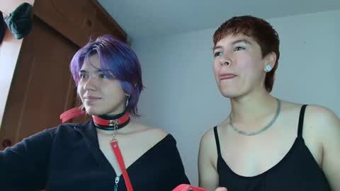 Snapshot of zafira_raven chatting on November 7, 3:12 pm zafira_raven online show from November 7, 3:12 pm