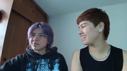 Snapshot of zafira_raven chatting on November 12, 3:23 pm zafira_raven online show from November 12, 3:23 pm