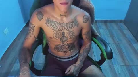 Snapshot of zafirocum chatting on November 26, 2:56 am BiG Zafiro online show from November 26, 2:56 am