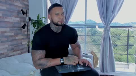 INSTAGRAM yormanfit7 online show from December 5, 10:12 pm