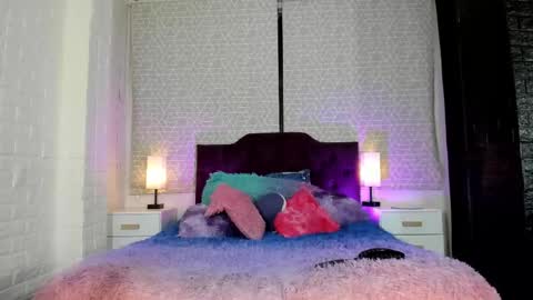 Zamara Kleii online show from October 3, 4:20 am