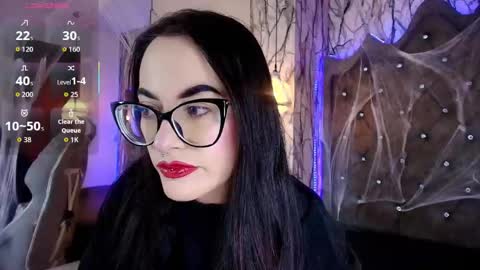   online show from November 5, 6:08 pm