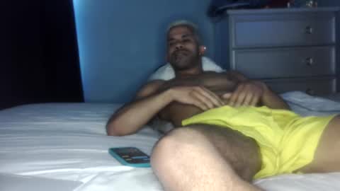 Snapshot of zamoraedii1994 chatting on December 3, 9:01 pm Edii online show from December 3, 9:01 pm