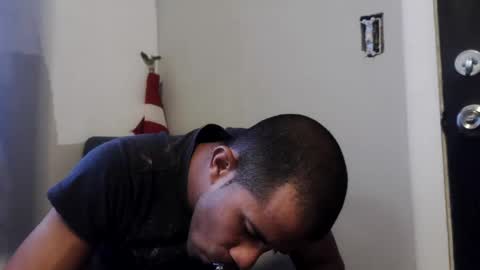 Snapshot of zamoraedii1994 chatting on December 12, 12:48 am Edii online show from December 12, 12:48 am