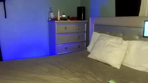 Snapshot of zamoraedii1994 chatting on January 10, 1:53 am Edii online show from January 10, 1:53 am