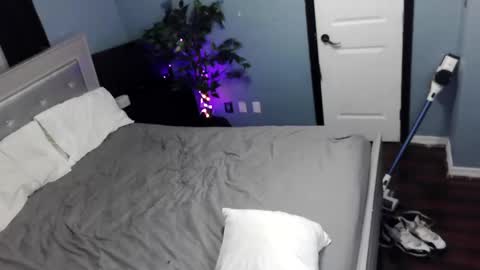 Snapshot of zamoraedii1994 chatting on January 13, 1:34 am Edii online show from January 13, 1:34 am