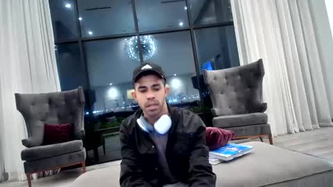 Snapshot of zamoraedii1994 chatting on March 10, 5:11 am Edii online show from March 10, 5:11 am