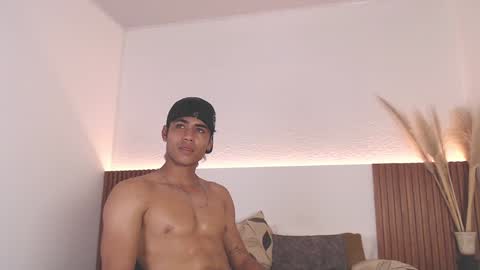 Zander online show from December 11, 4:53 pm