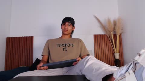 Zander online show from January 16, 5:01 pm