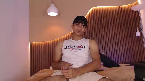 Zander online show from February 12, 1:37 pm