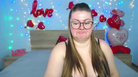 zannadreil online show from February 20, 8:36 pm