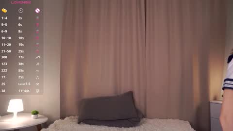 Criss  online show from November 9, 5:33 pm