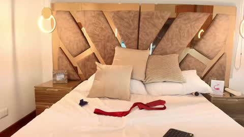 Snapshot of zarah_andrews chatting on January 20, 11:32 pm Zarah Andrews online show from January 20, 11:32 pm