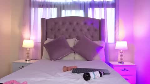 ZaraQuiinn online show from October 25, 2:13 pm