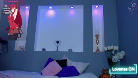 Karolyne online show from November 30, 4:49 am