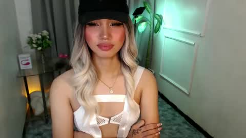 zelainalovetocum online show from February 17, 9:41 pm