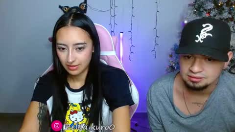 Snapshot of zelda_kuro chatting on December 3, 11:58 pm Zelda And Kuro online show from December 3, 11:58 pm