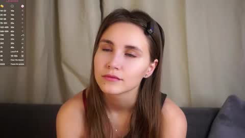 Emilia online show from November 17, 1:22 am